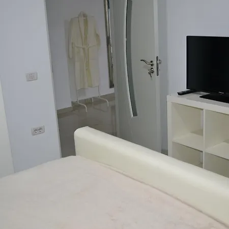 Park Apartment
