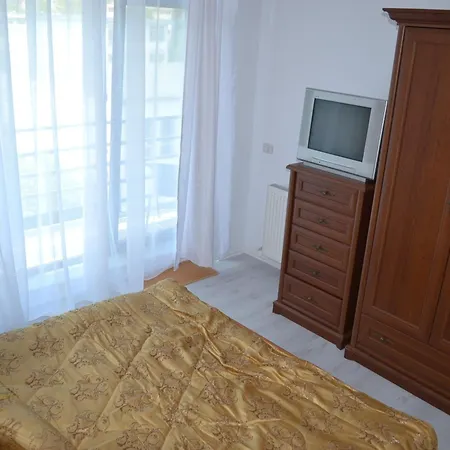 Park Apartment